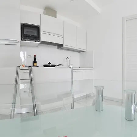 Apart-hotel Mavip 4*